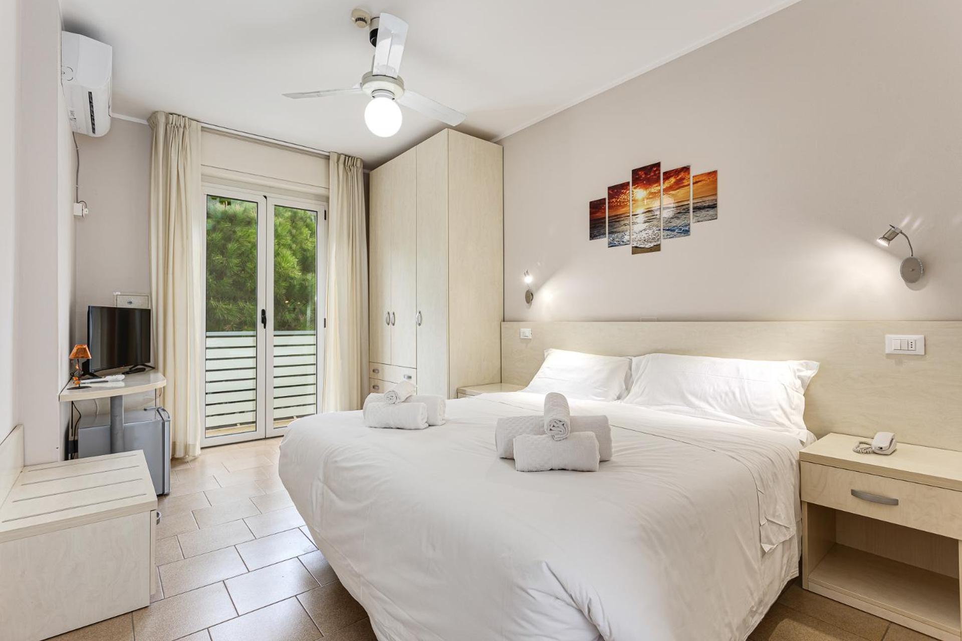 Hotel Cuba Milano Marittima Exteriör bild