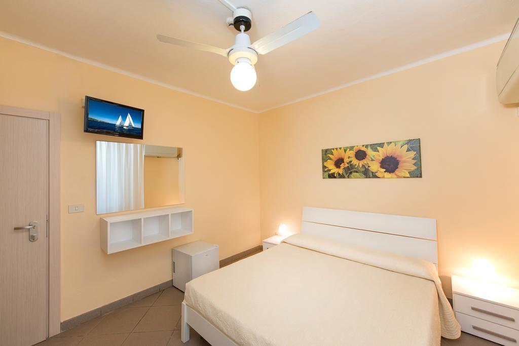 Hotel Cuba Milano Marittima Exteriör bild